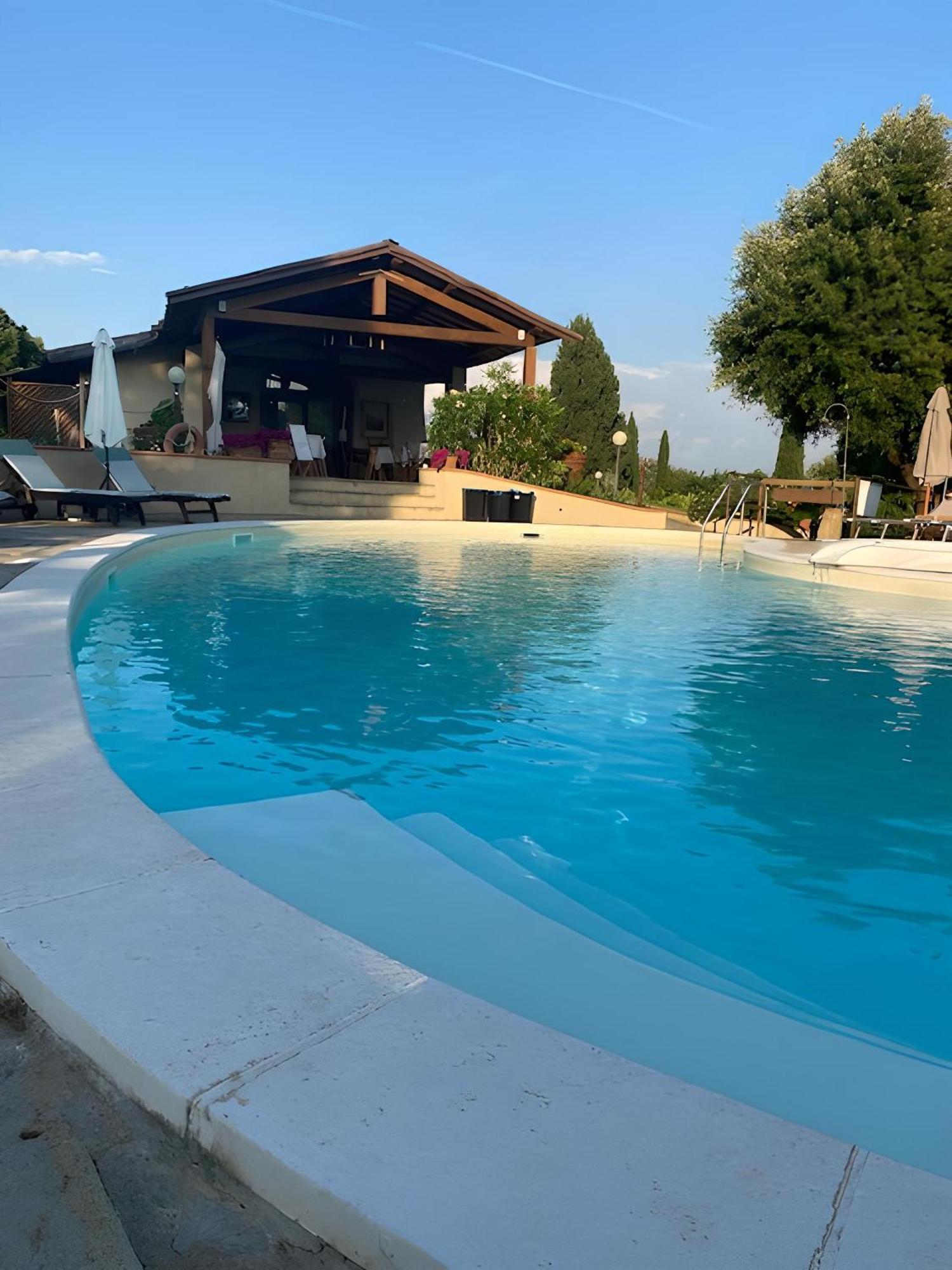 Agriturismo La Luciana 卡斯蒂里昂纳·德拉佩 外观 照片