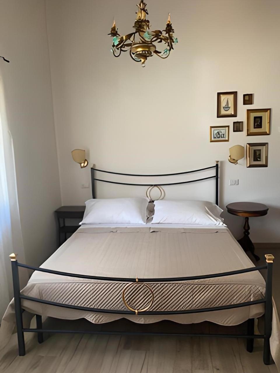 Agriturismo La Luciana 卡斯蒂里昂纳·德拉佩 外观 照片