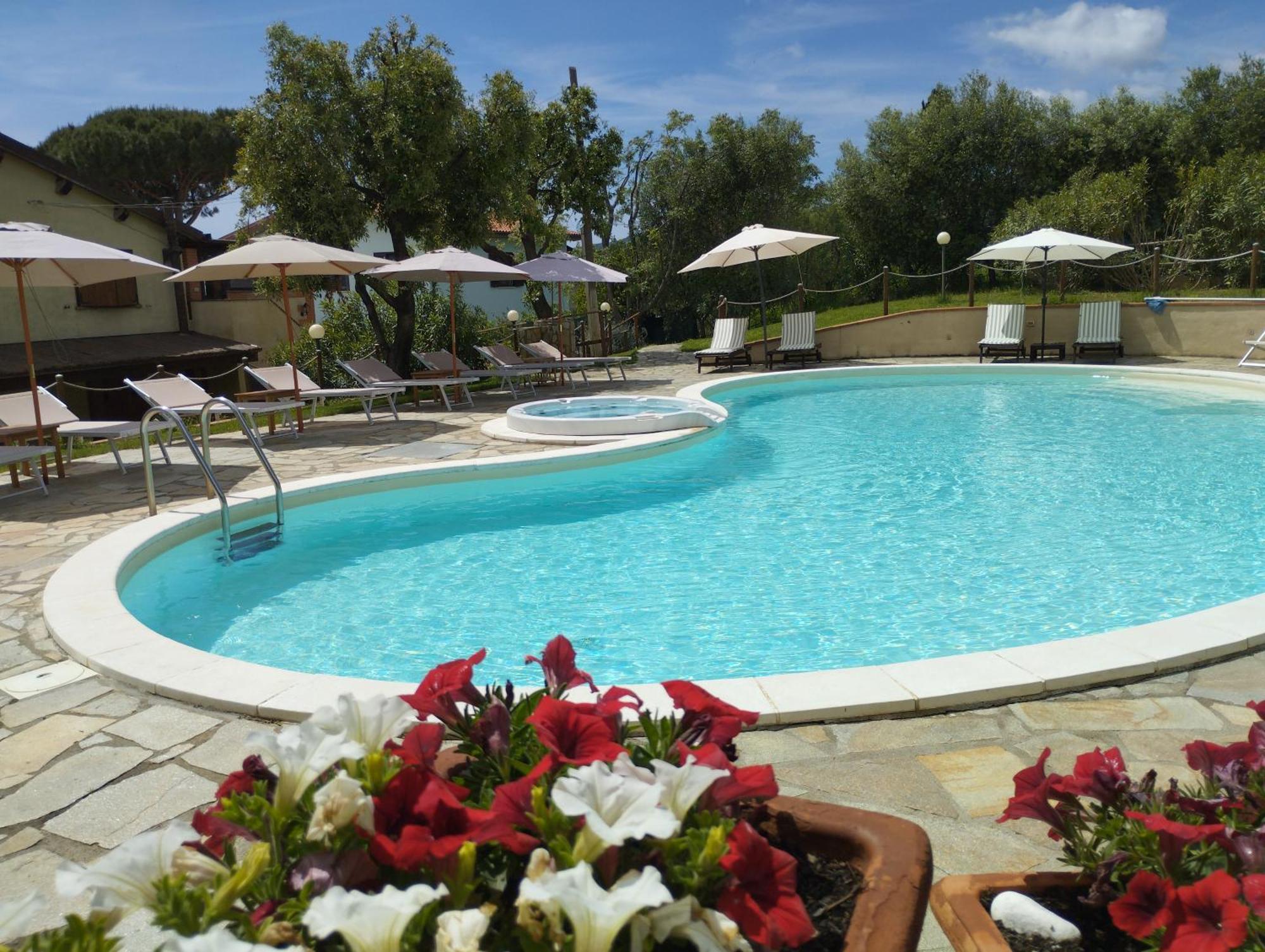 Agriturismo La Luciana 卡斯蒂里昂纳·德拉佩 外观 照片