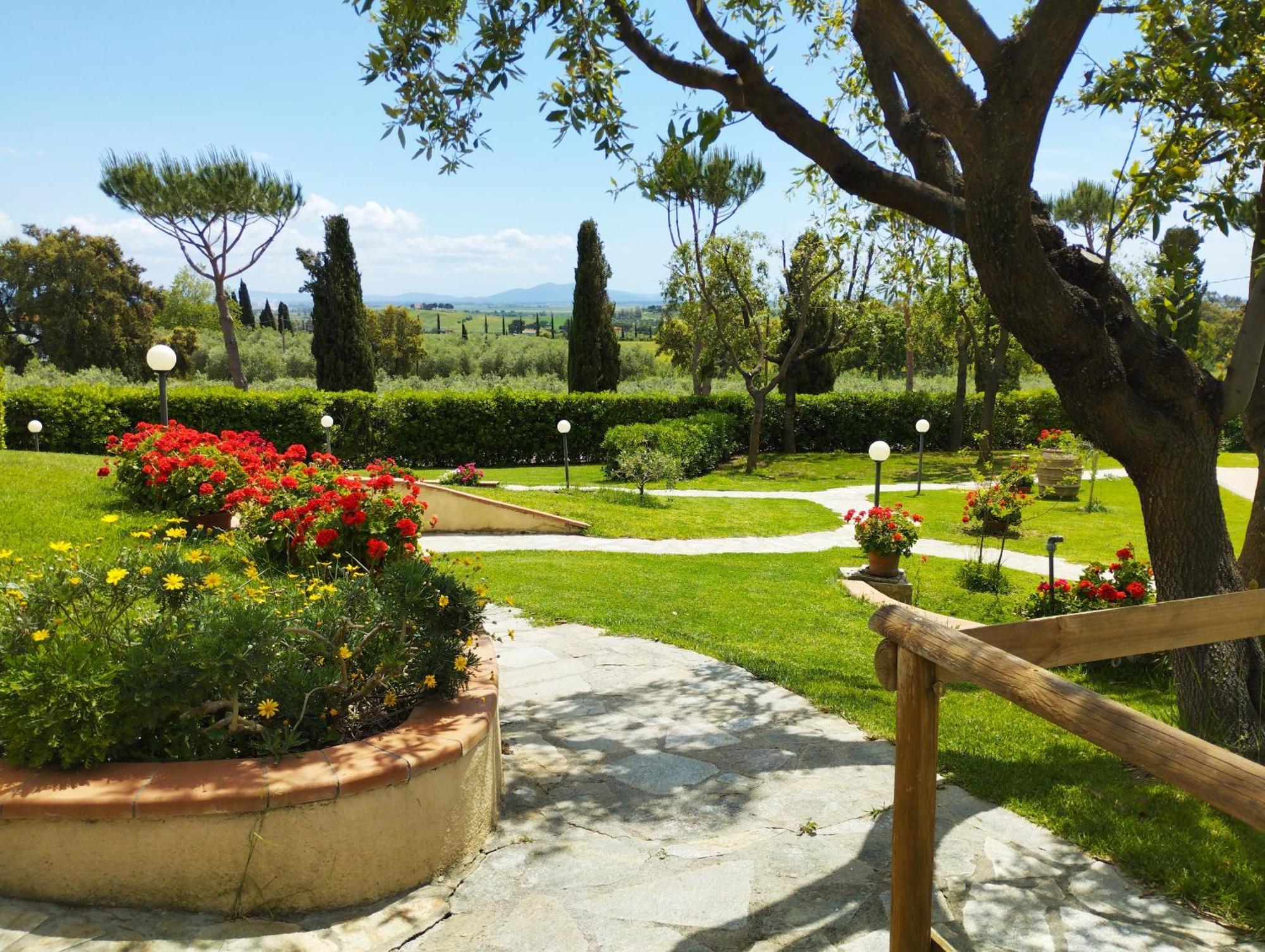 Agriturismo La Luciana 卡斯蒂里昂纳·德拉佩 外观 照片